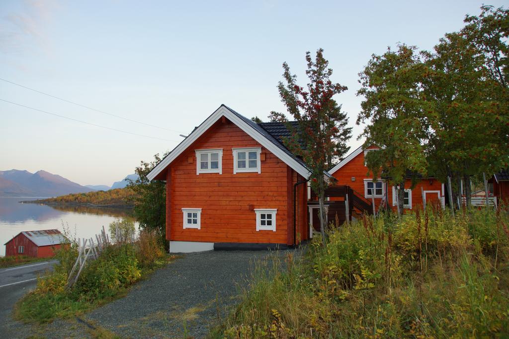 Aaroybukt Guesthouse Aroybukta Ngoại thất bức ảnh